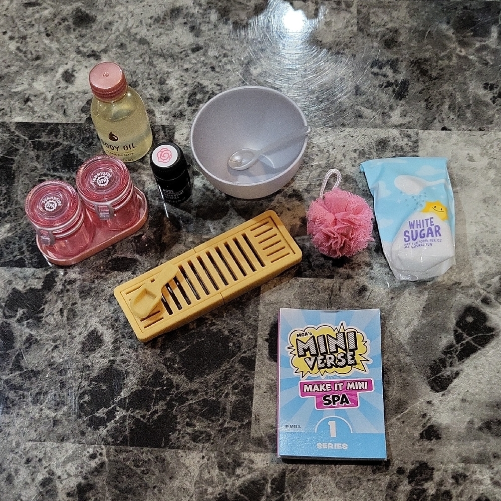 Miniverse Make It Mini Spa Rose Sugar Scrub - Picture 2 of 5